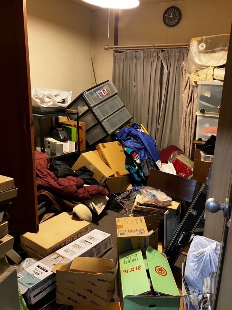 東京都台東区のゴミ屋敷回収〜壮絶なゴミ屋敷清掃の作業前