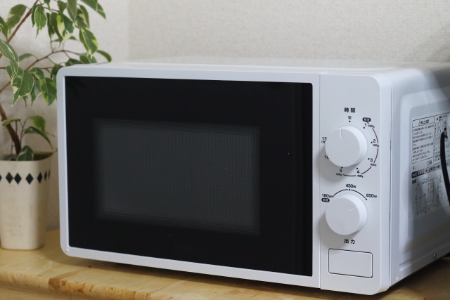 電子レンジは小型家電として処分できる